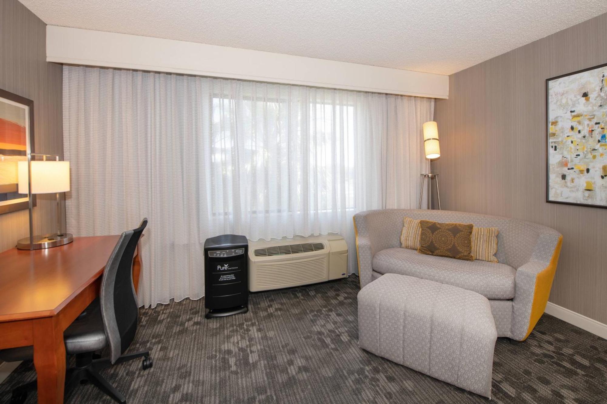Courtyard By Marriott Newark Silicon Valley Eksteriør bilde
